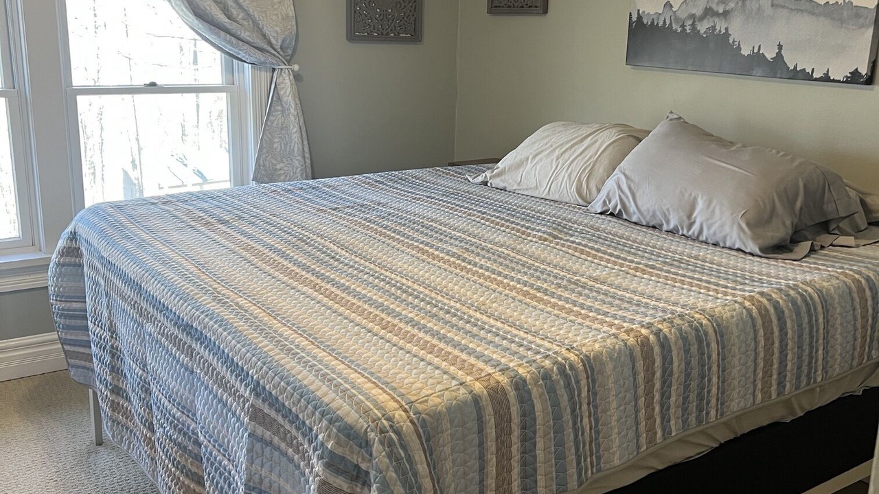 Photo of Bedroom in Oakland