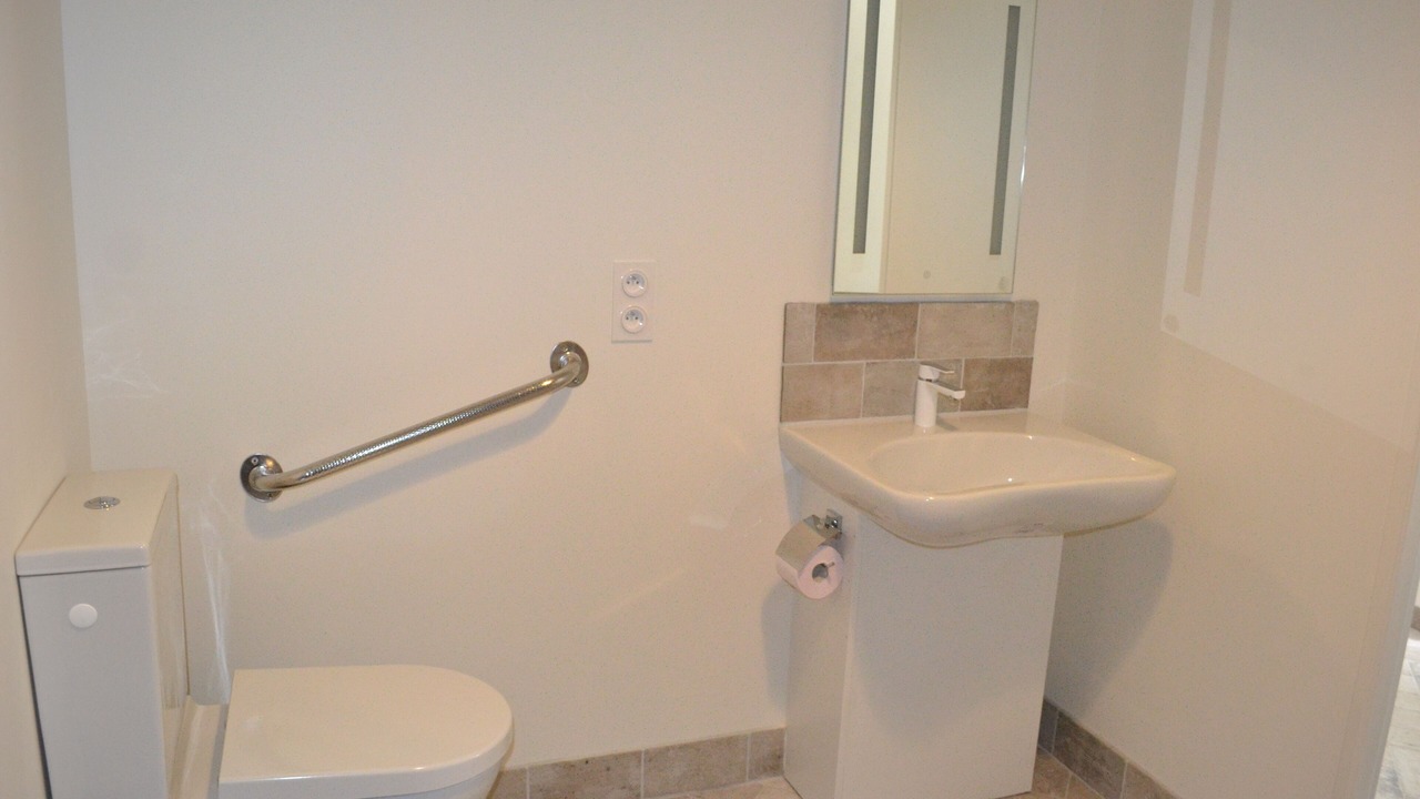 Photo of Bathroom in Verton