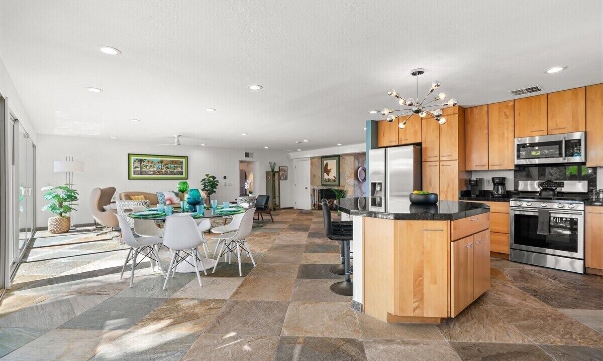 Photo of Kitchen in Tahquitz River Estates
