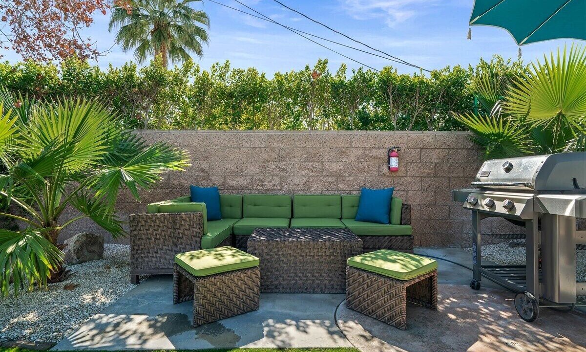 Photo of Patio Balcony in Tahquitz River Estates