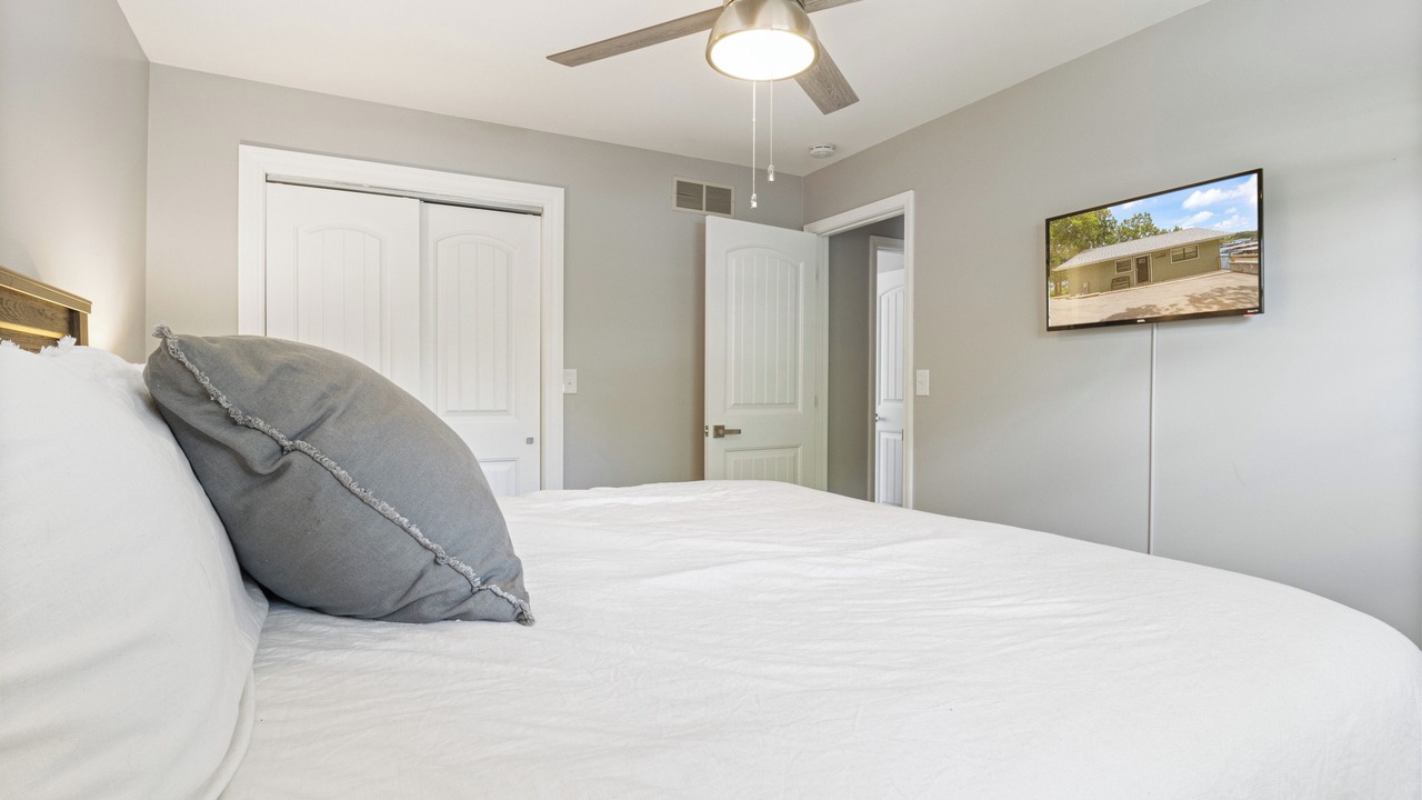 Photo of Bedroom in Lake Ozark