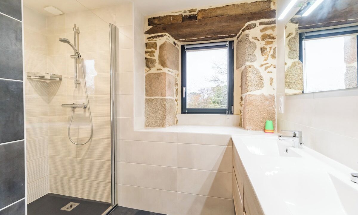 Photo of Bathroom in Lannion