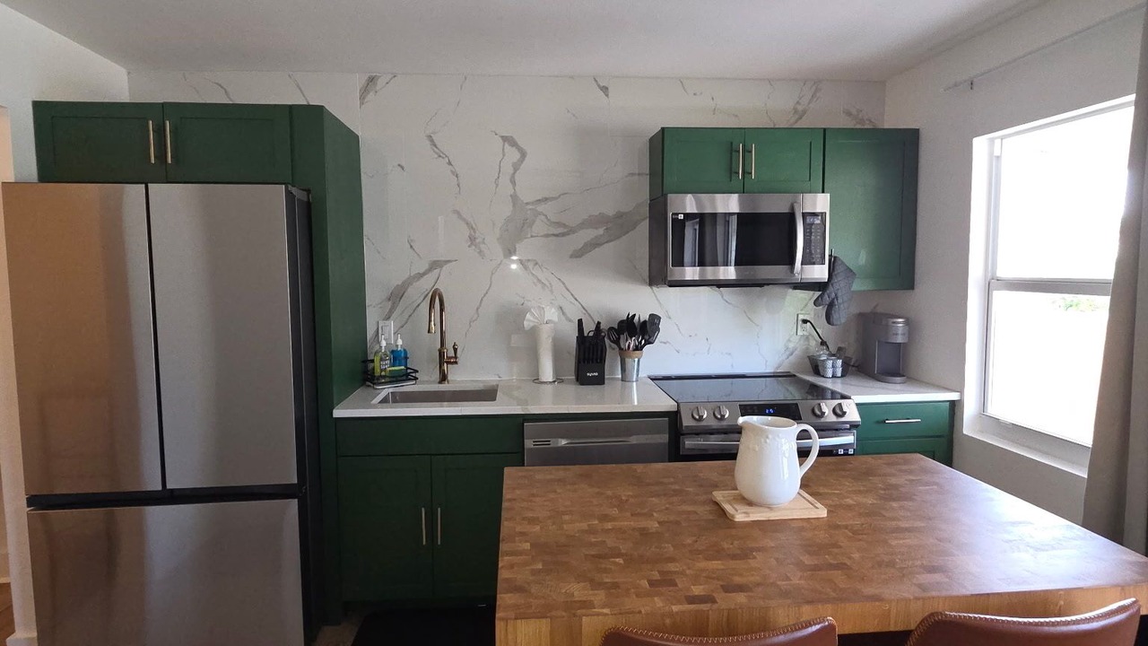 Photo of Kitchen in Flamingo Parks