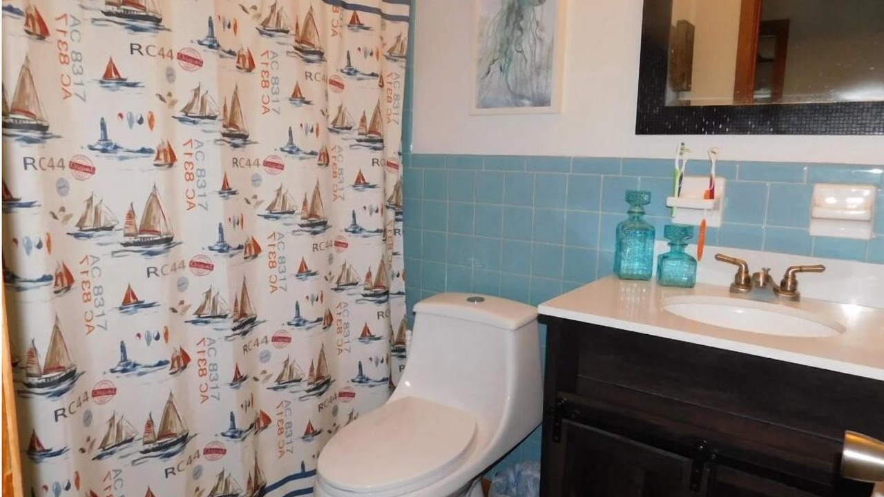Photo of Bathroom in Cherokee Village
