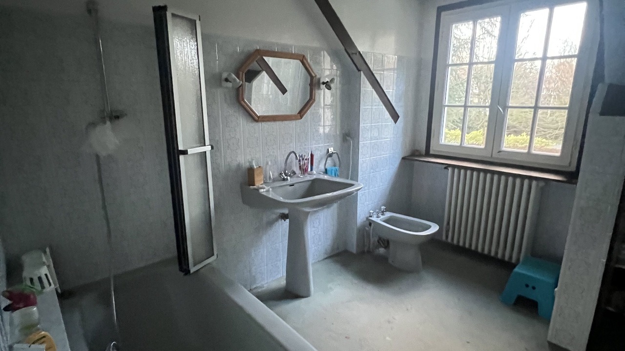 Photo of Bathroom in Saint-Nom-la-Breteche