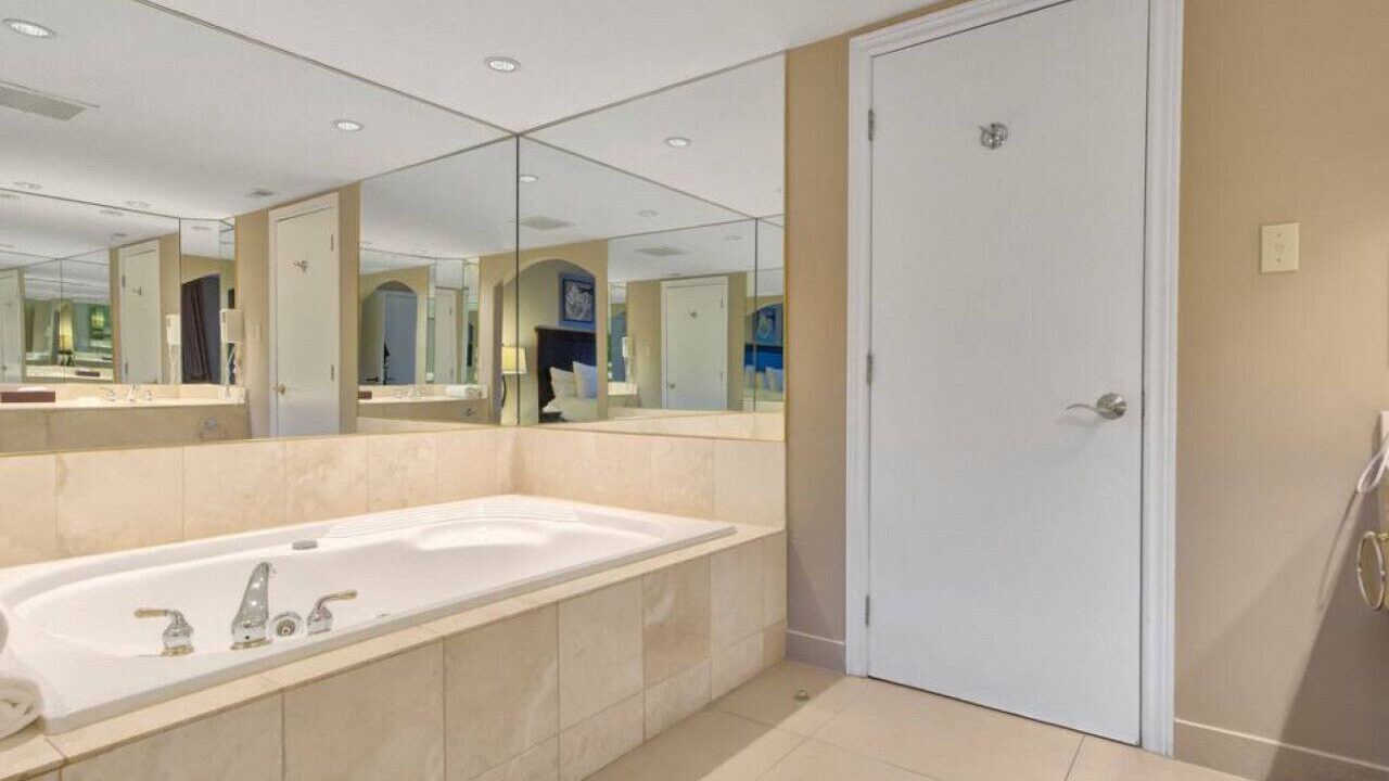 Photo of Bathroom in Oro-Medonte