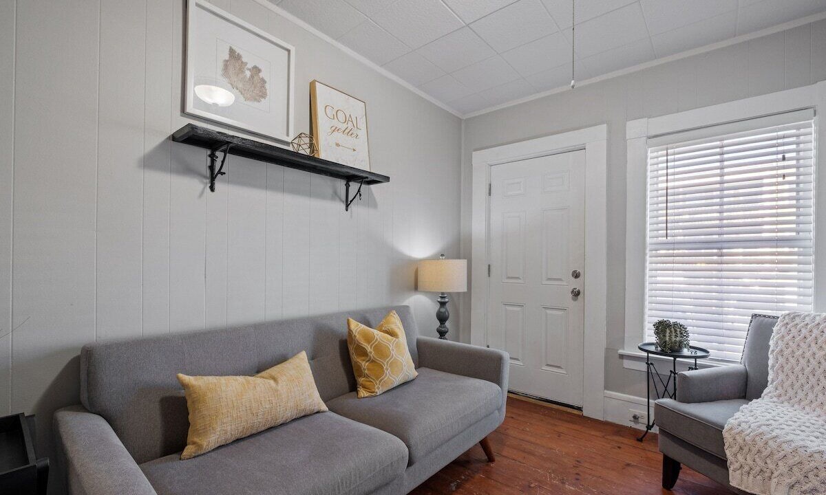 Photo of Livingroom in Rimmon Heights