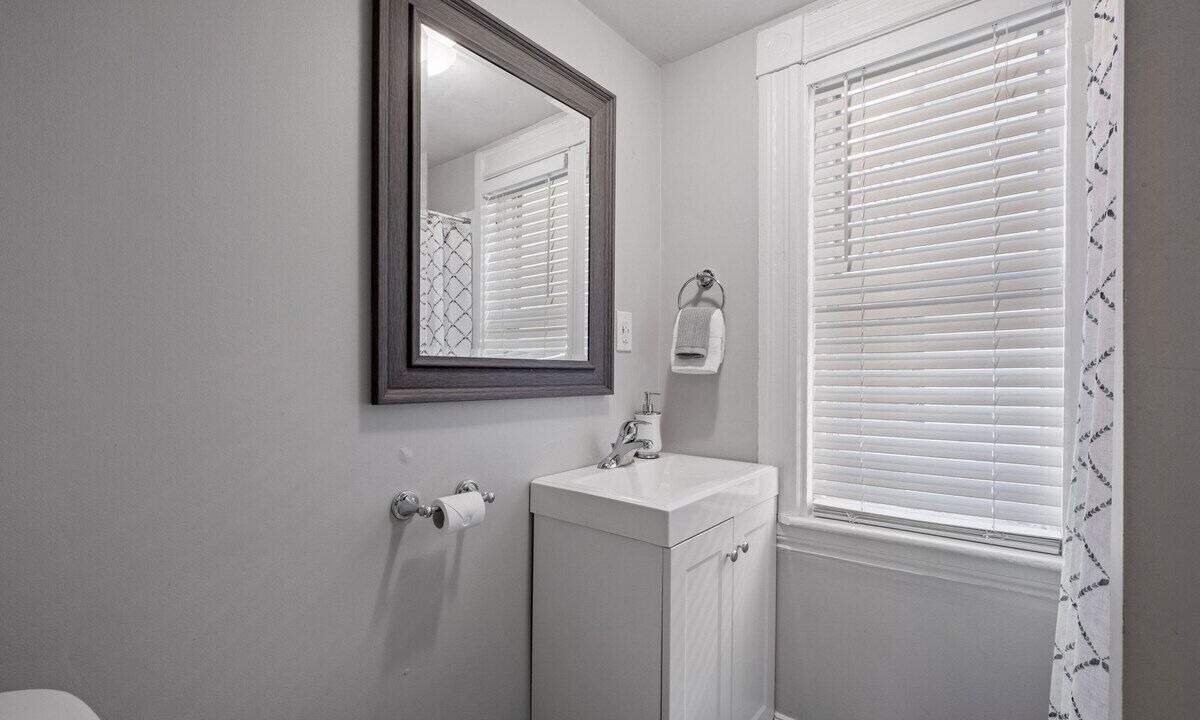 Photo of Bathroom in Rimmon Heights