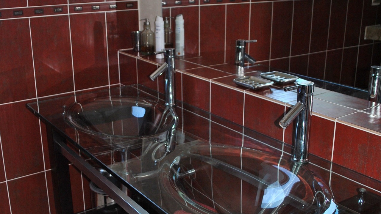 Photo of Bathroom in Saint-Pantaleon-de-Larche