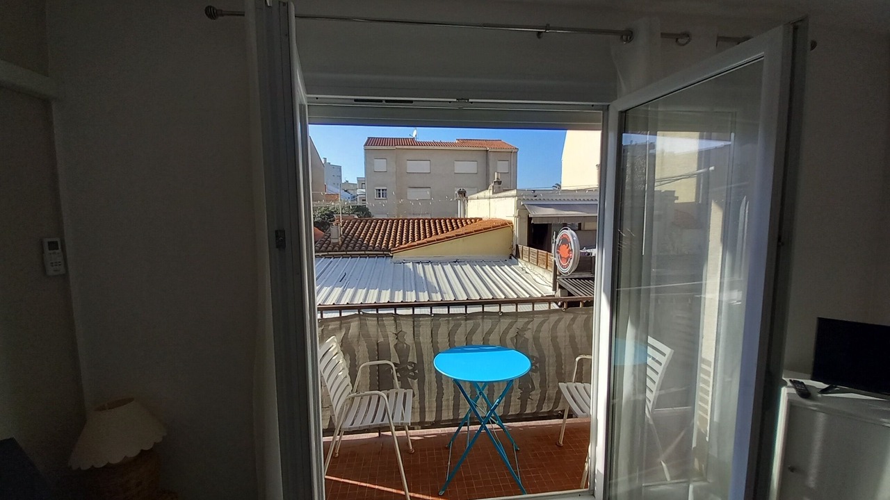 Photo of Others in La Jetee