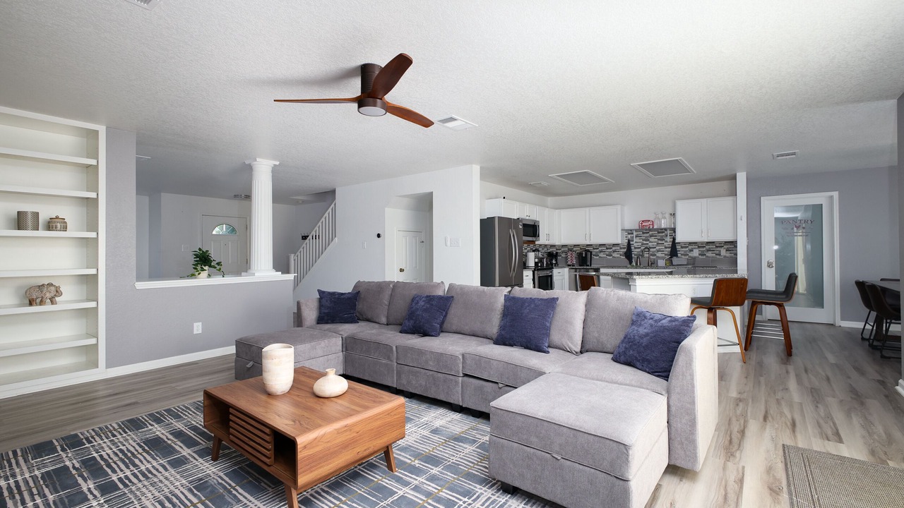 Photo of Livingroom in Stone Oak