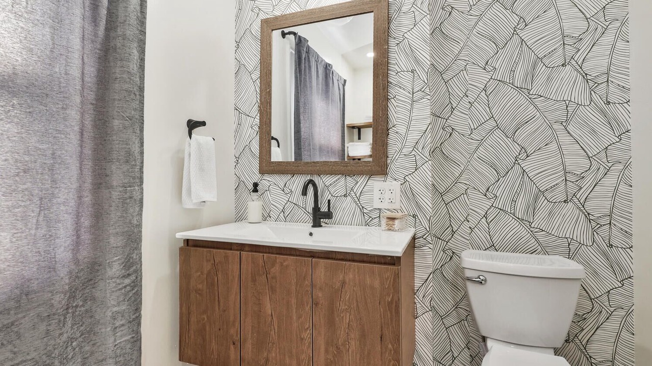 Photo of Bathroom in College Hill