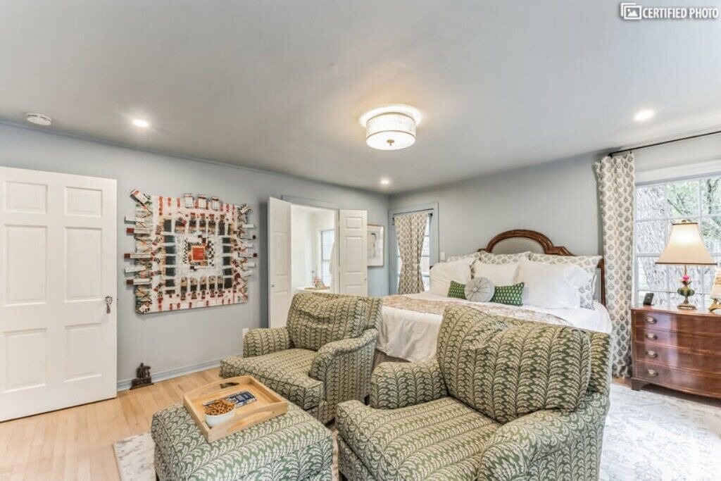 Photo of Bedroom in Little Forest Hills