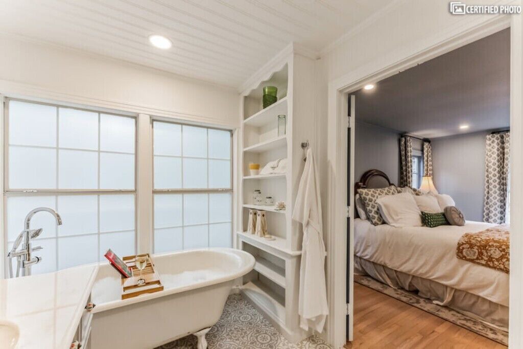 Photo of Bathroom in Little Forest Hills