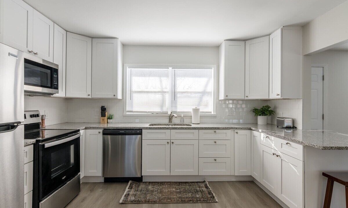 Photo of Kitchen in Lake Waukomis
