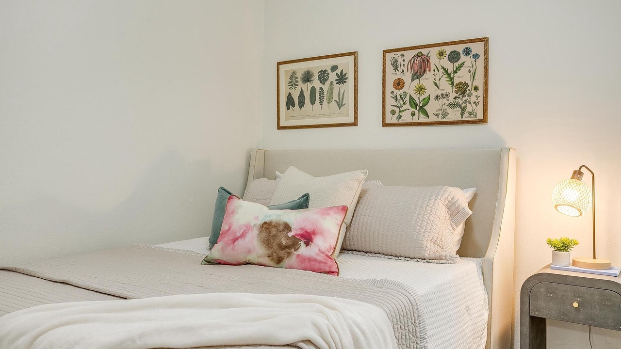 Photo of Bedroom in Fairmount