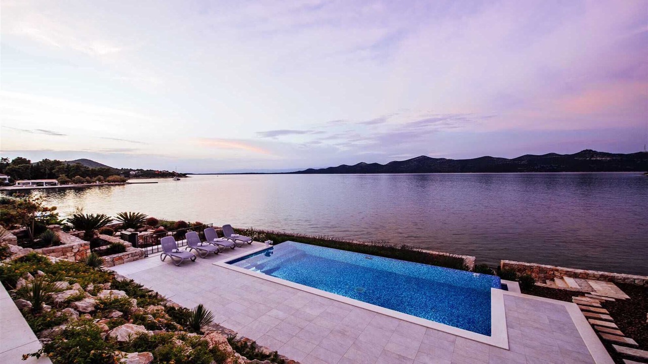 Photo of Outdoor in Veli Iz