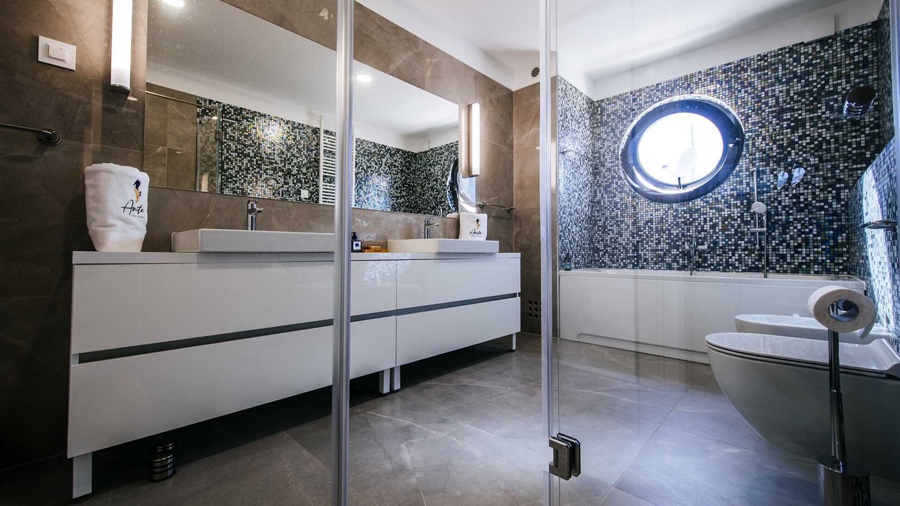 Photo of Bathroom in Veli Iz