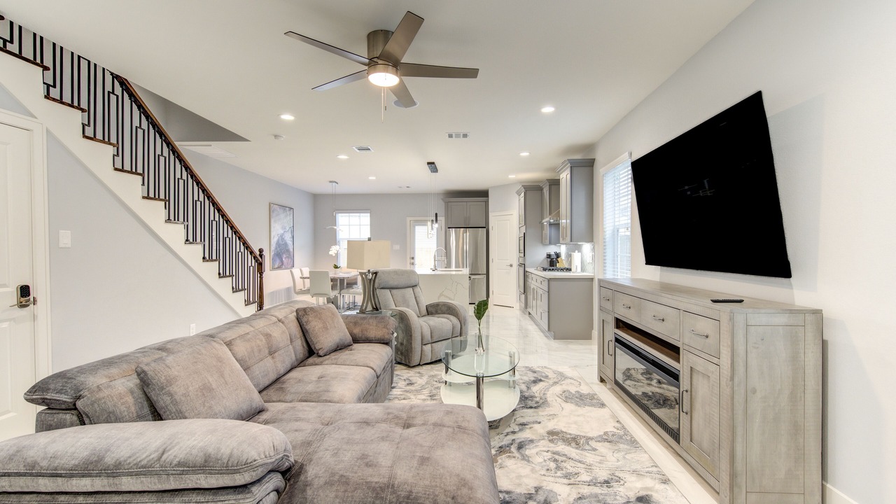 Photo of Livingroom in Spring Branch