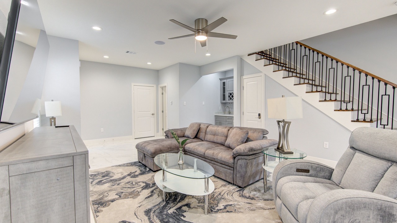 Photo of Livingroom in Spring Branch
