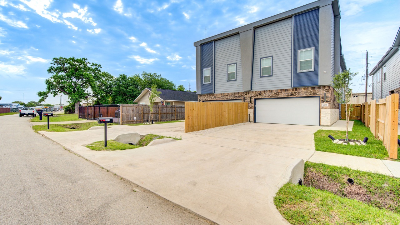 Photo of Outdoor in Spring Branch