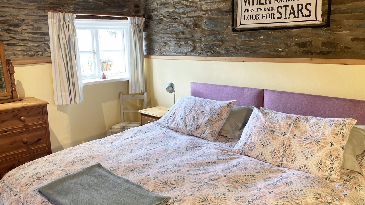 Photo of Others in Newcastle Emlyn