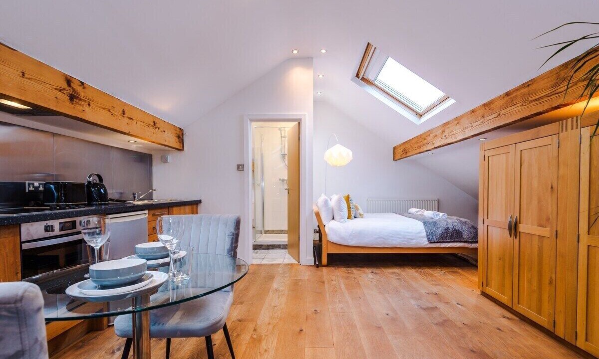 Photo of Others in Cheadle Hulme