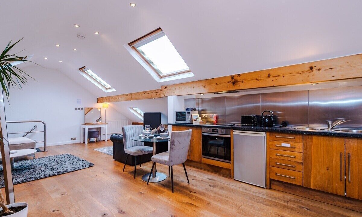 Photo of Others in Cheadle Hulme