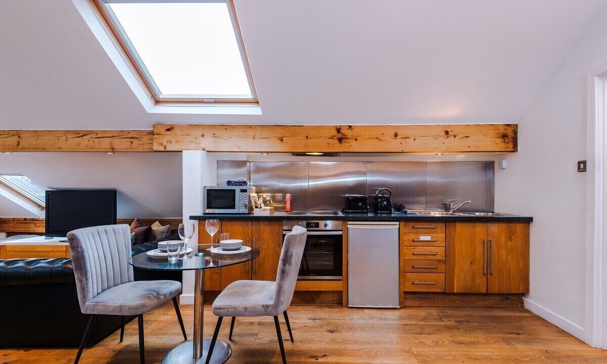 Photo of Others in Cheadle Hulme