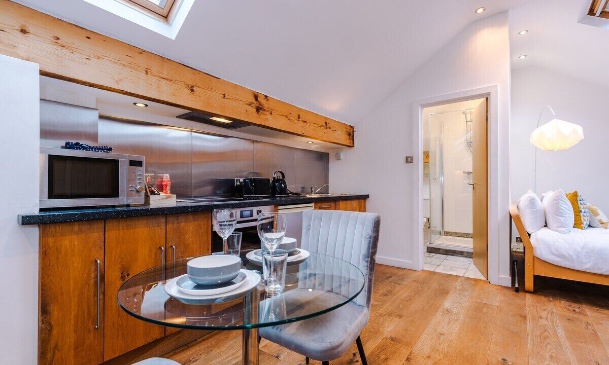 Photo of Others in Cheadle Hulme