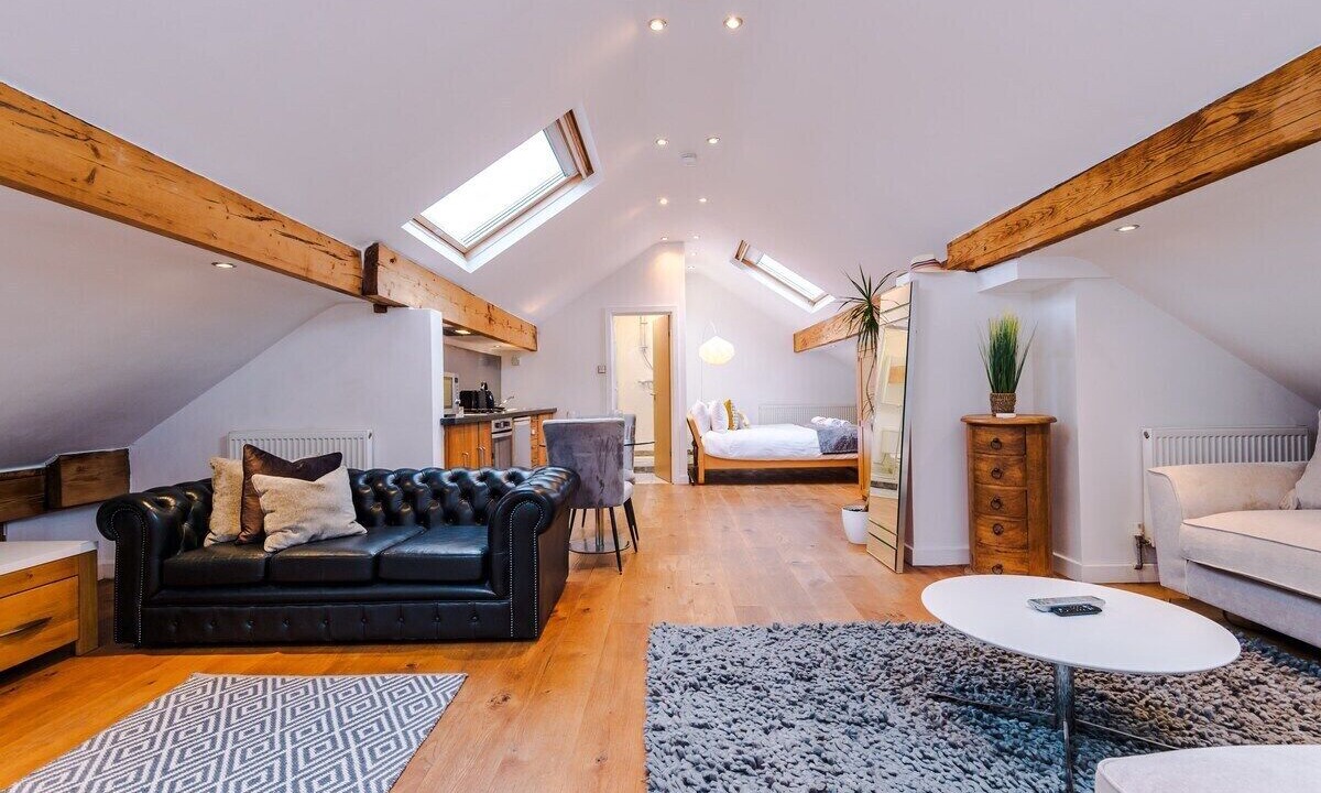 Photo of Others in Cheadle Hulme