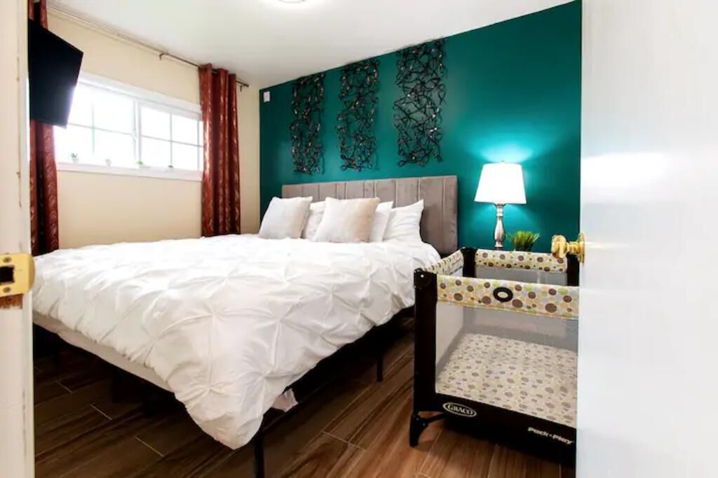 Photo of Bedroom in Anaheim Resort