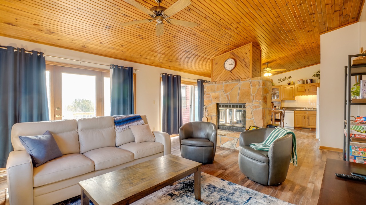 Photo of Livingroom in Bixby