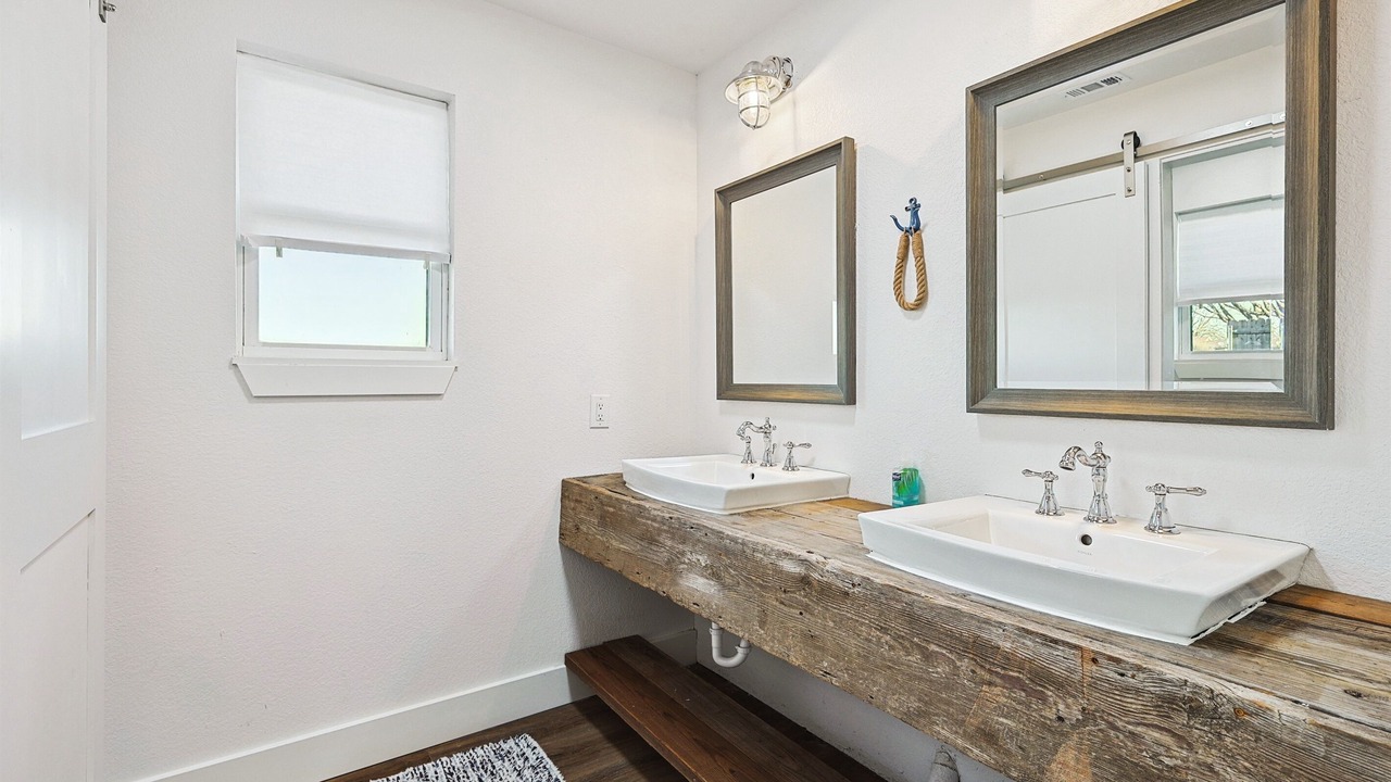 Photo of Bathroom in Dennis