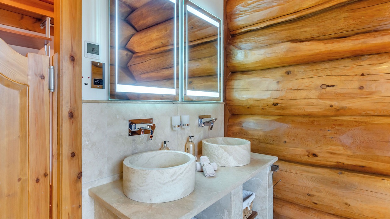 Photo of Bathroom in Lairg