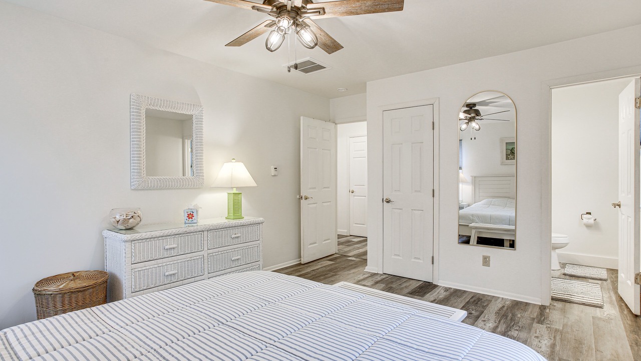 Photo of Bedroom in Town Bank