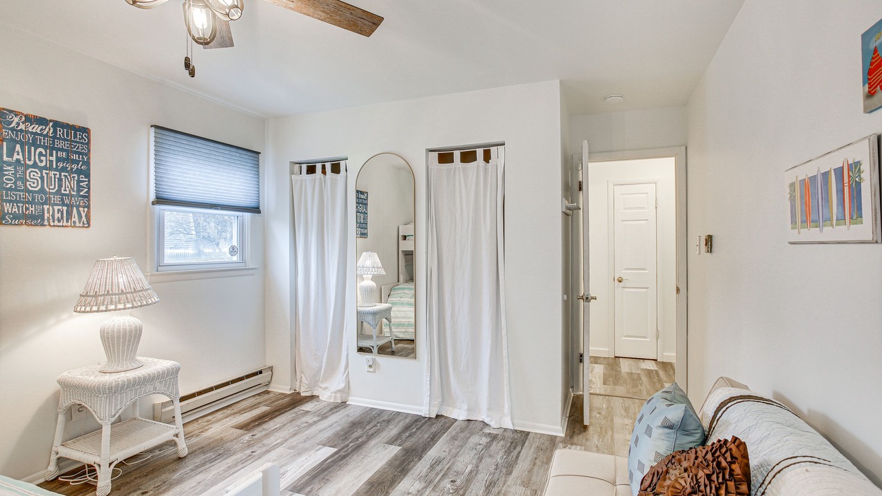 Photo of Bedroom in Town Bank