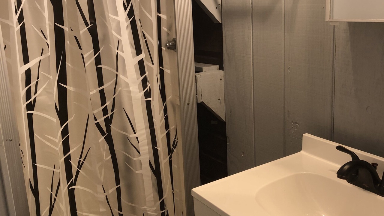 Photo of Bathroom in Town of Webb