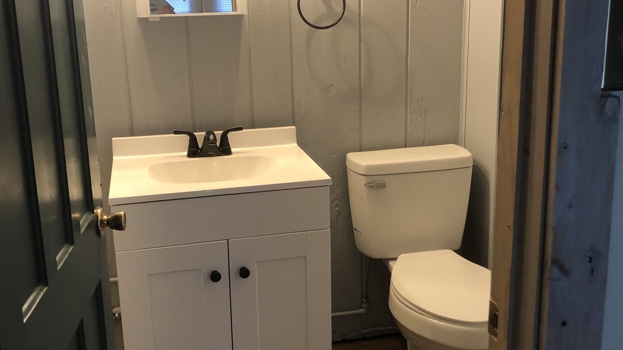 Photo of Bathroom in Town of Webb