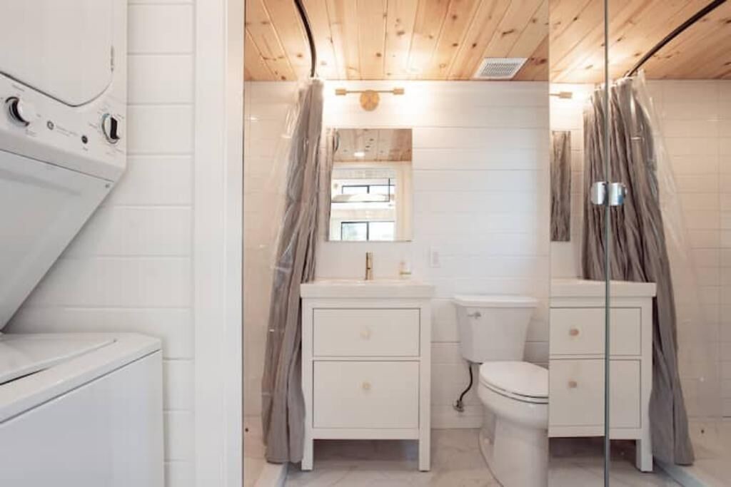 Photo of Bathroom in Thurber