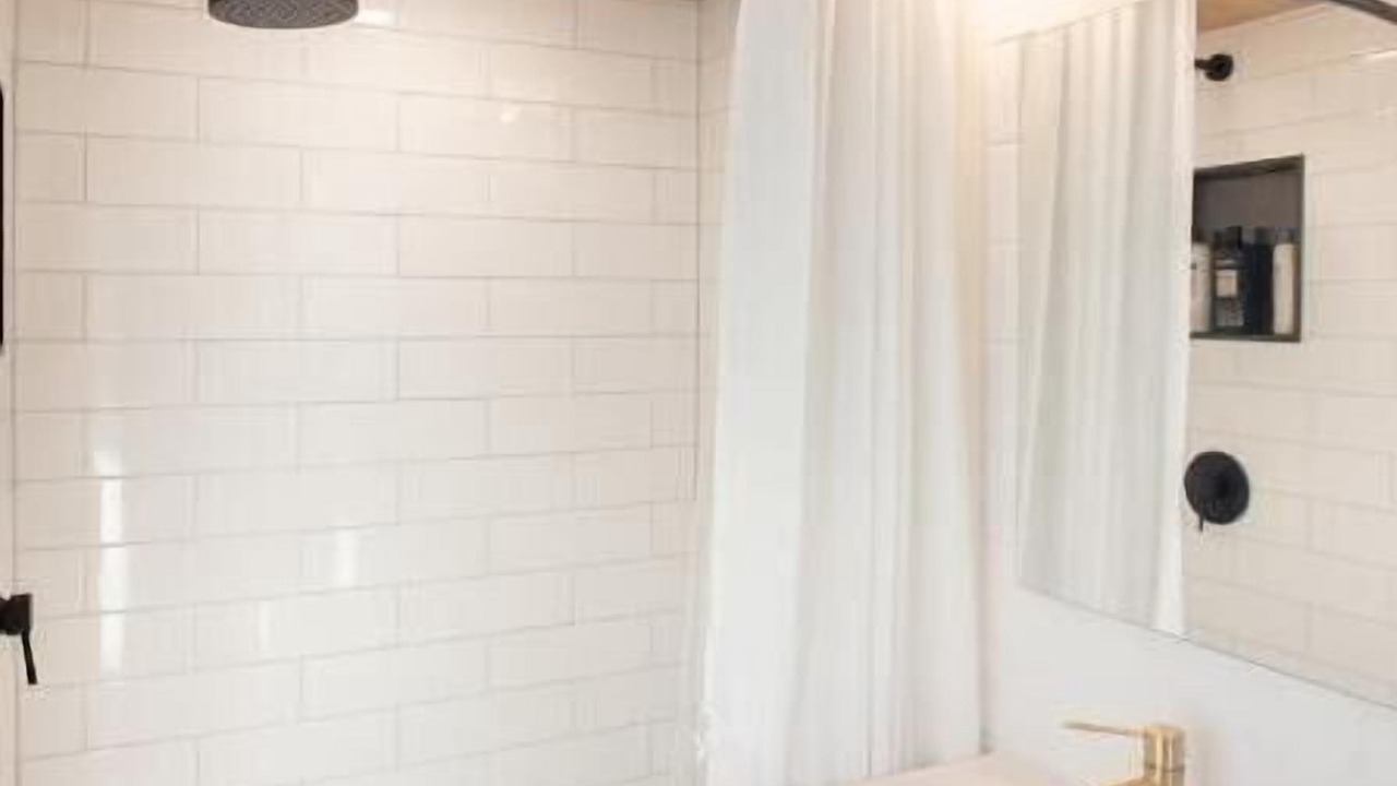 Photo of Bathroom in Thurber