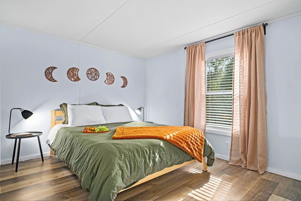 Photo of Bedroom in Lake City