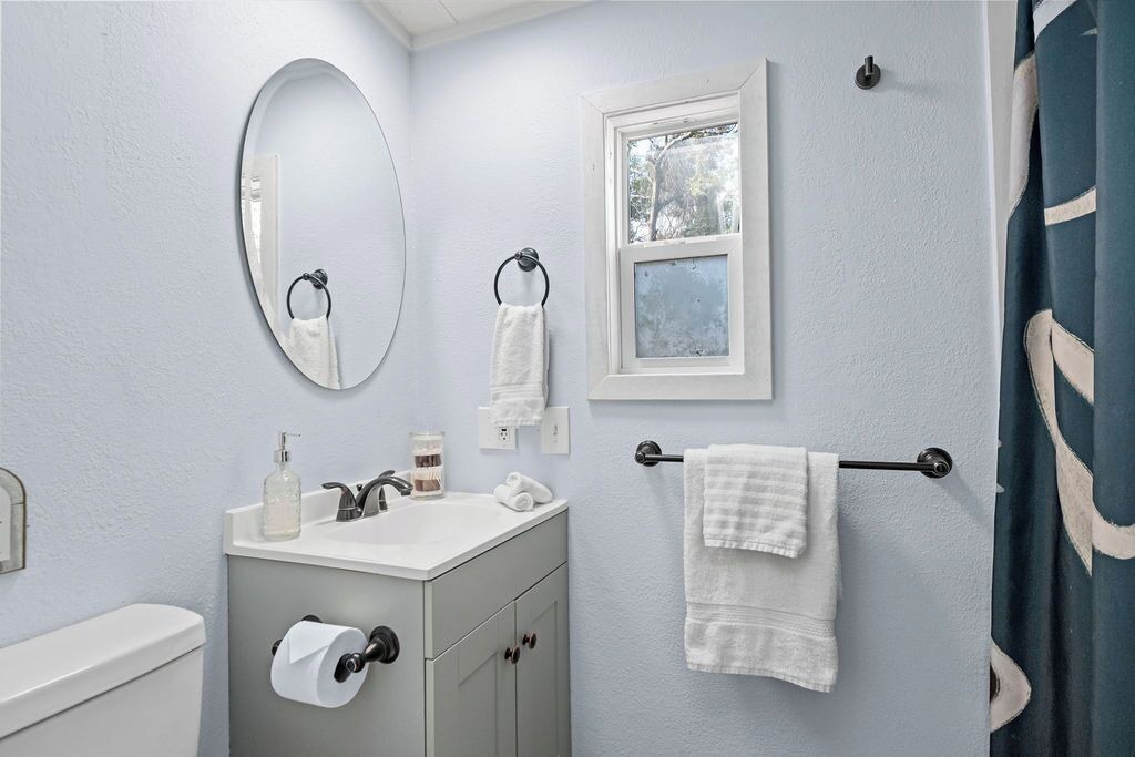 Photo of Bathroom in Lake City