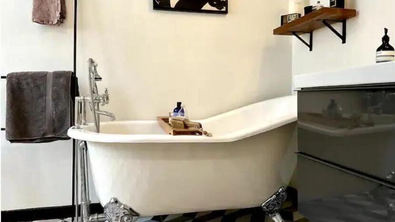 Photo of Bathroom in Big Indian