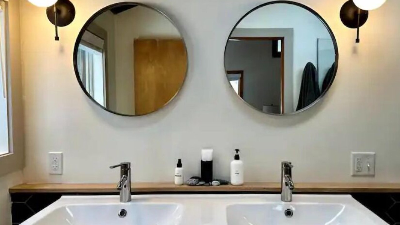 Photo of Bathroom in Big Indian