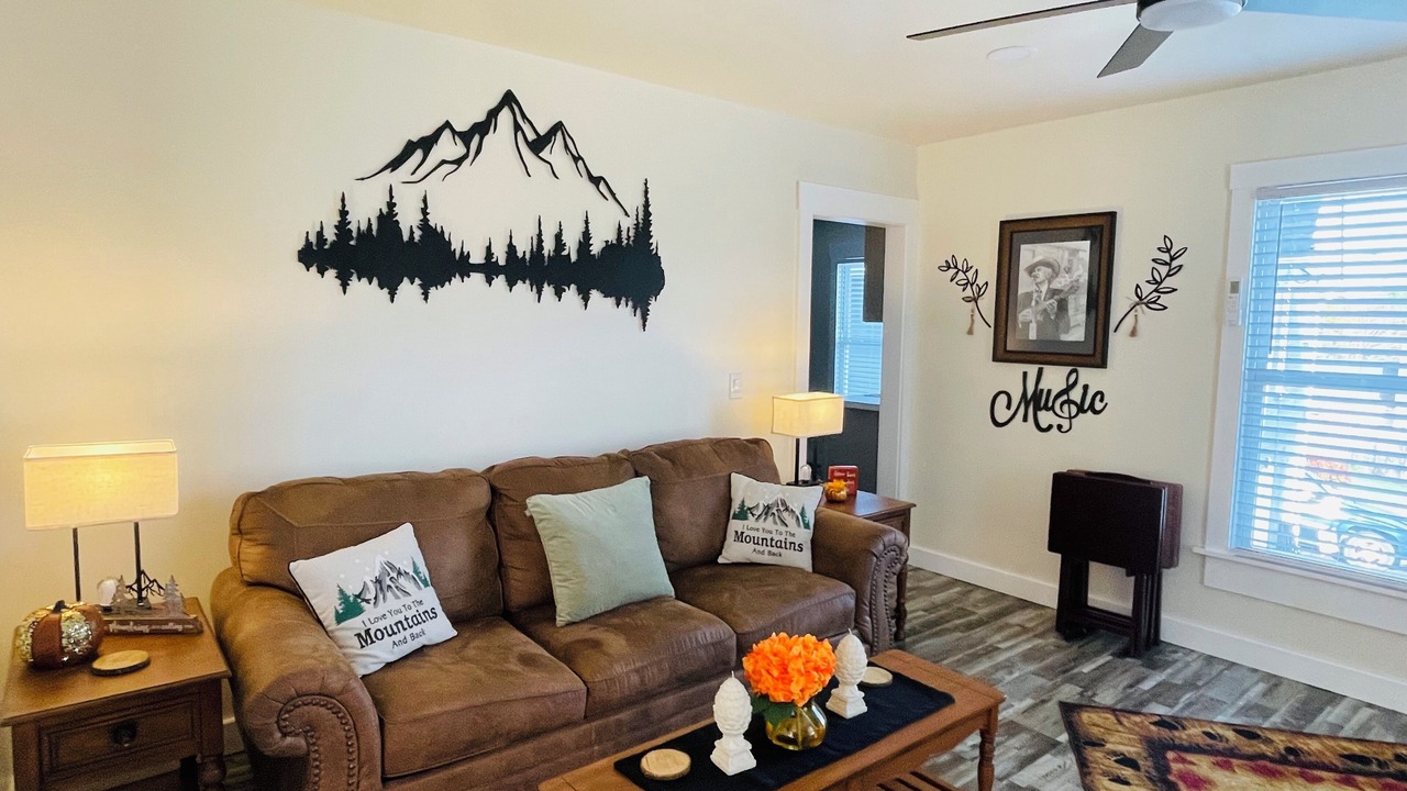 Photo of Livingroom in Galax