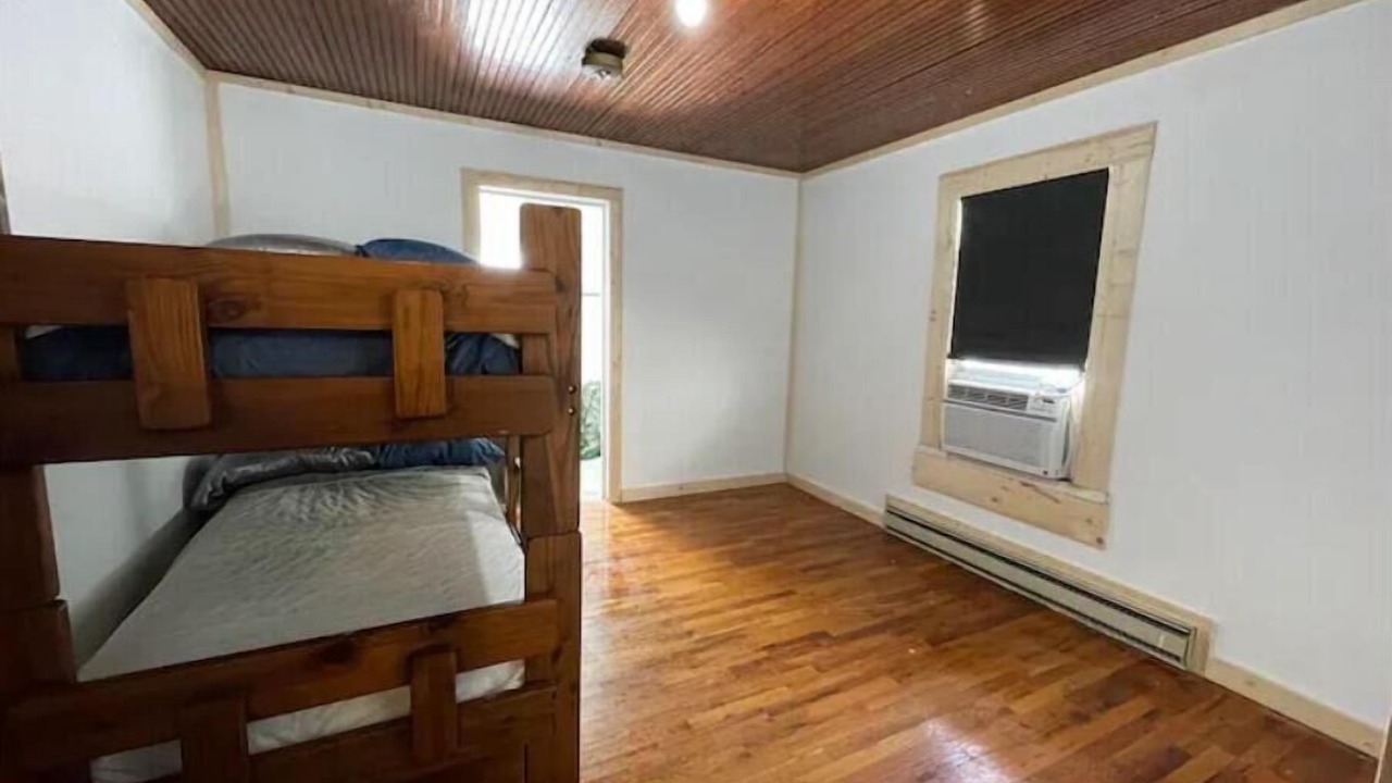 Photo of Bedroom in Vendor
