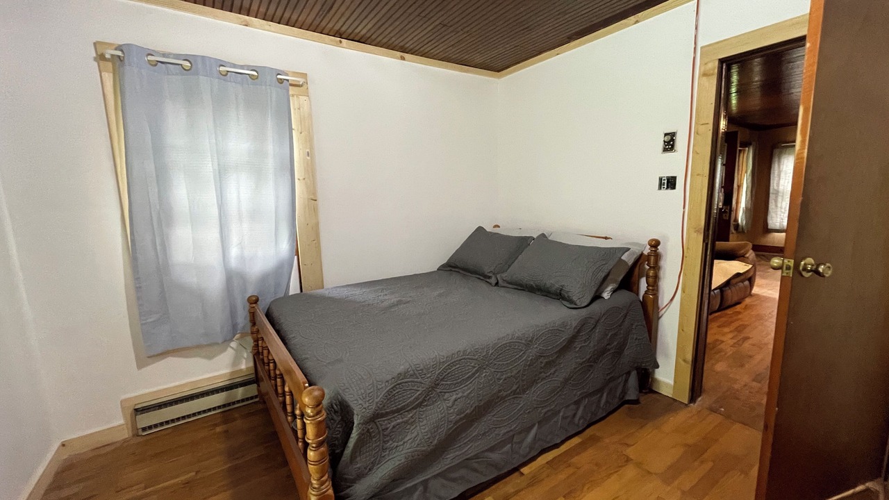 Photo of Bedroom in Vendor