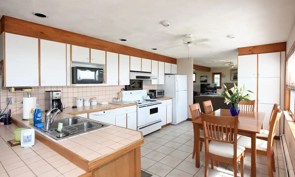 Photo of Kitchen in Eastward Look
