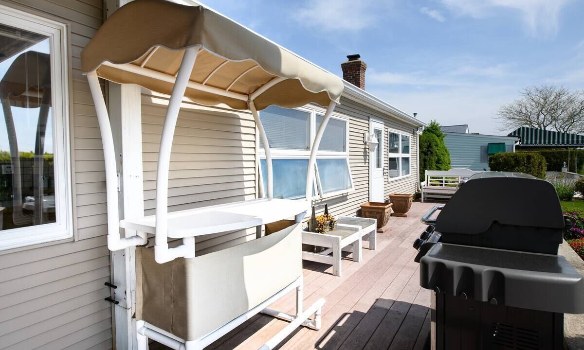 Photo of Patio Balcony in Eastward Look